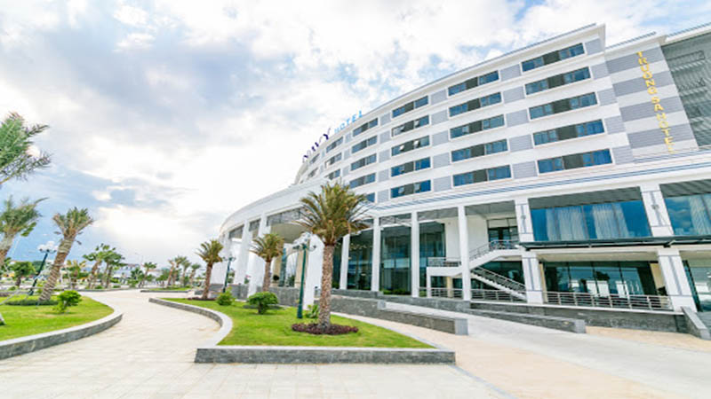 khách sạn gần sân bay Cam Ranh Navy Hotel